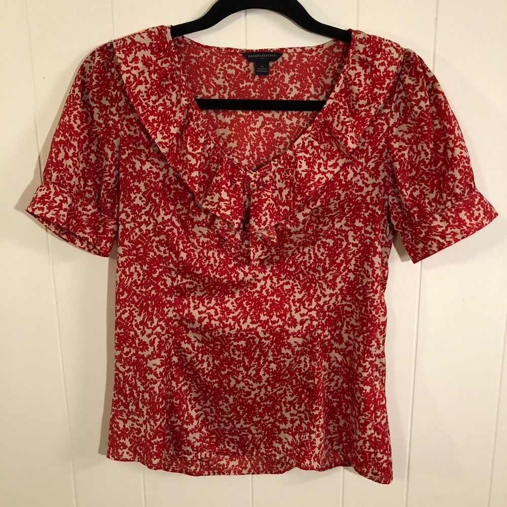 Banana Republic Red/Tan SS V-Neck Ruffle Blouse XS